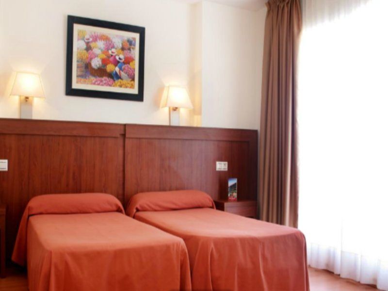 Hotel Mayna Μπένιντορμ Εξωτερικό φωτογραφία